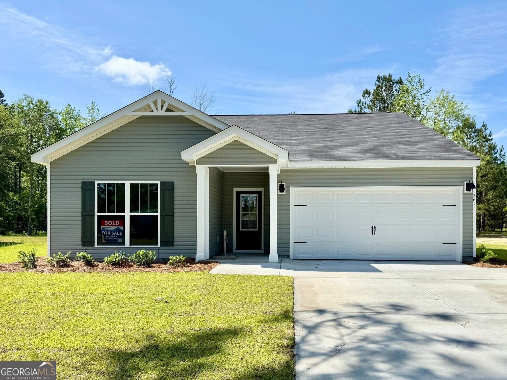 3 bedroom, 2 bathroom, 1,470 sq ft single family residence sold at 265 W E Smith Road, Pembroke, GA 31321