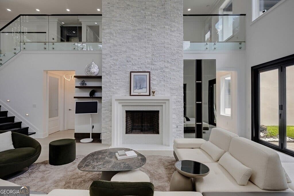 5 bedroom, 6.5 bathroom, 7,739 sq ft single family residence for sale at 2873 Osborne Road, Brookhaven, GA 30319 — photo 2