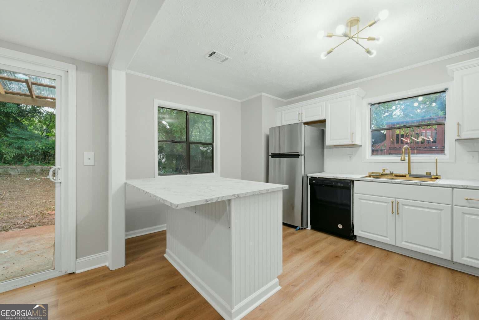 4 bedroom, 3 bathroom, 1,618 sq ft single family residence for sale at 917 Lake Watch Drive, Stone Mountain, GA 30088 — photo 10