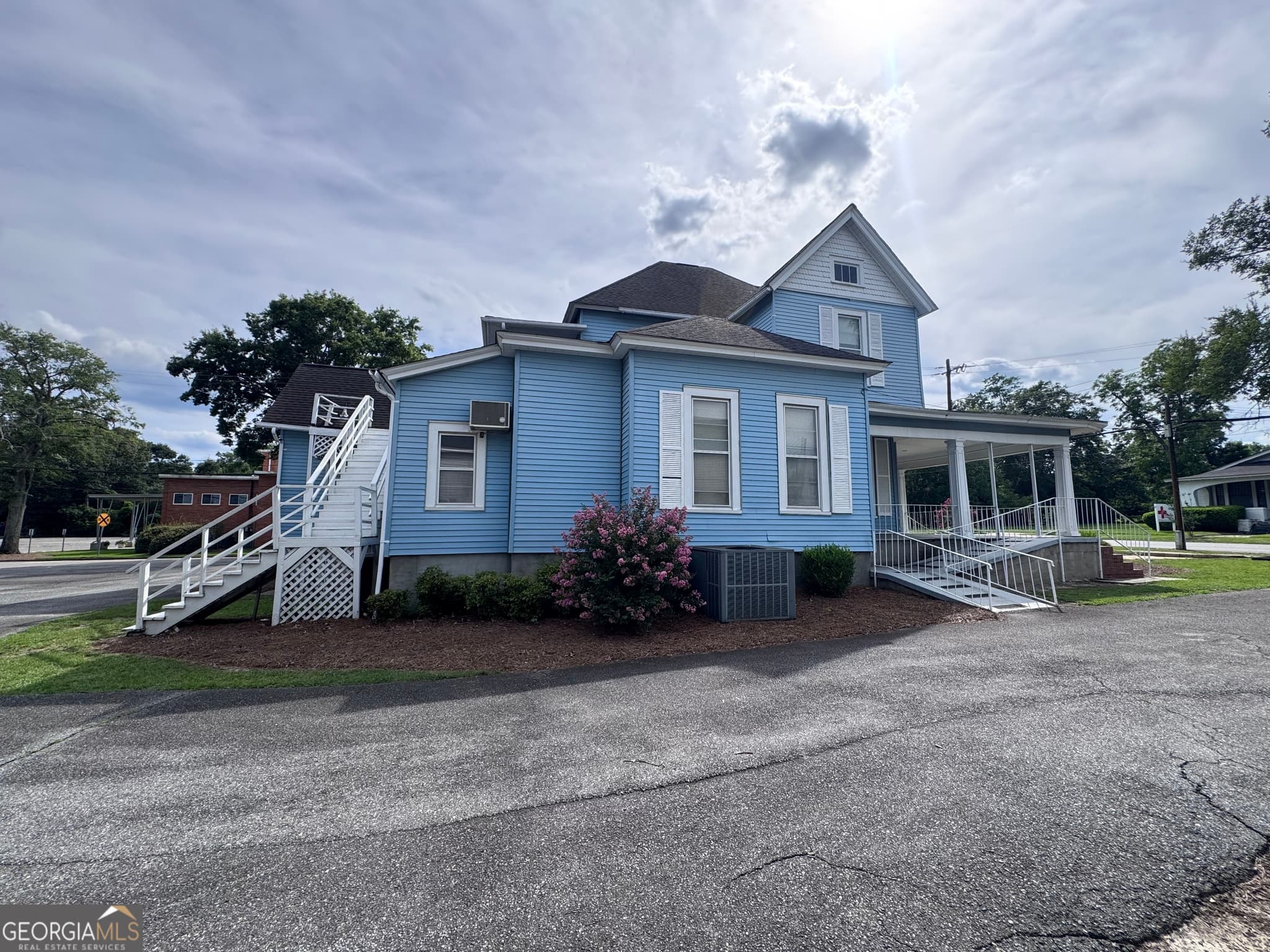 1 bedroom, 1.5 bathroom, 3,027 sq ft mixed use for sale at 526 Academy Avenue, Dublin, GA 31021 — photo 10