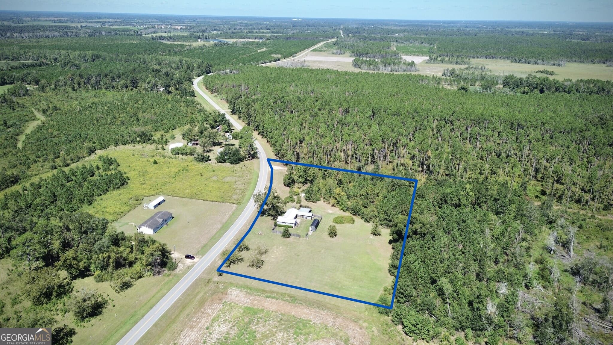 3 bedroom, 2 bathroom, 1,350 sq ft single family residence for sale at 763 Bridgeford Church Road, Hazlehurst, GA 31539 — photo 2
