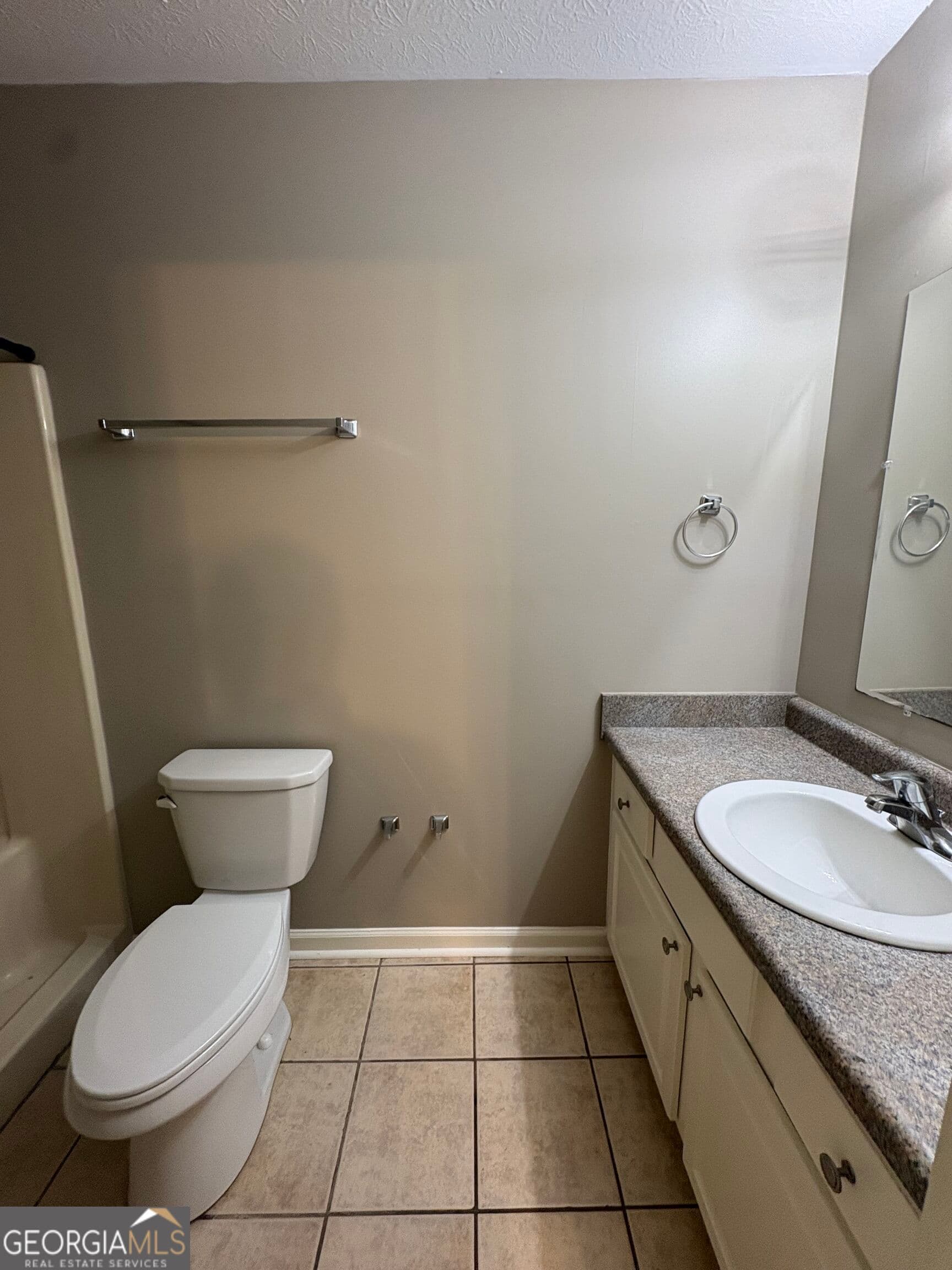 2 bedroom, 2 bathroom, 1,200 sq ft duplex for rent at 1701 Claxton Dairy Road B2, Dublin, GA 31021 for $1,150 a month — photo 7