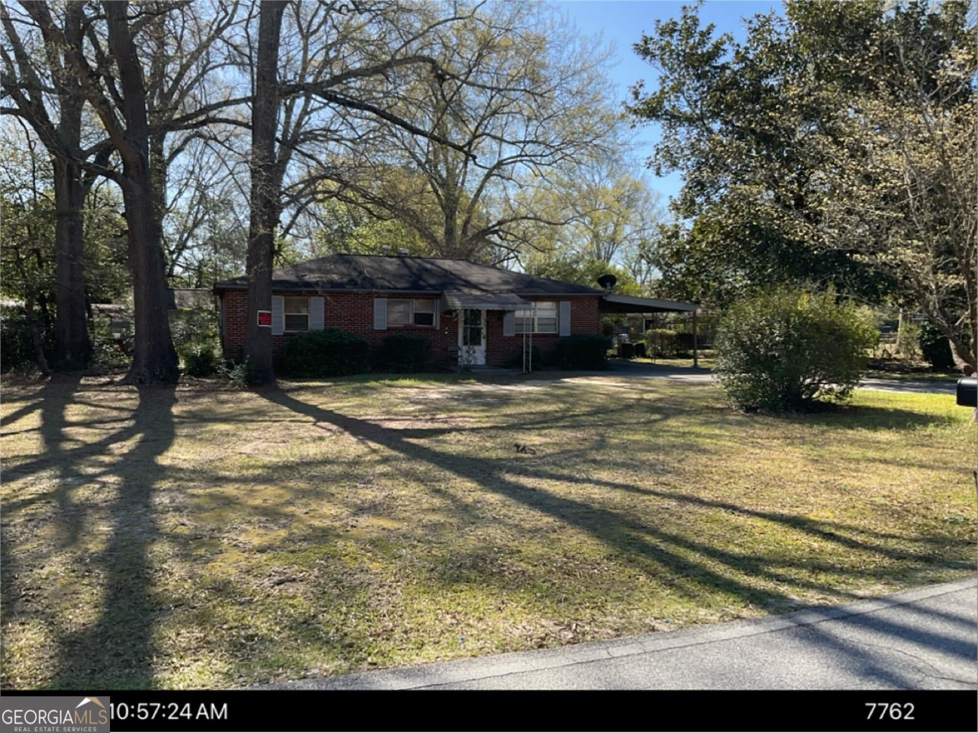 3 bedroom, 1 bathroom, 960 sq ft single family residence for sale at 125 Flanders Drive, Warner Robins, GA 31093