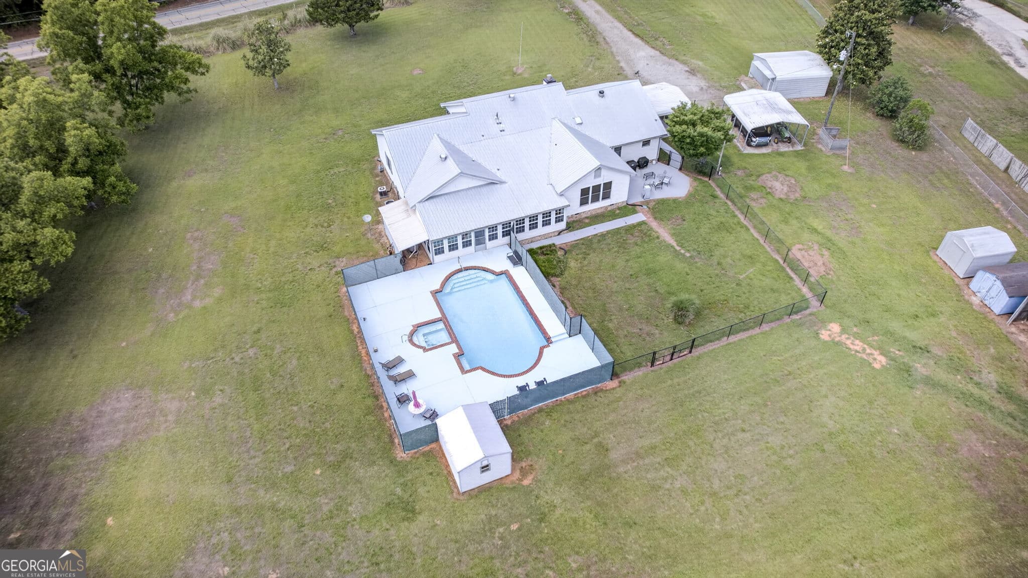 3 bedroom, 2 bathroom, 2,906 sq ft single family residence for sale at 1650 Highway 81, Mcdonough, GA 30253 — photo 6