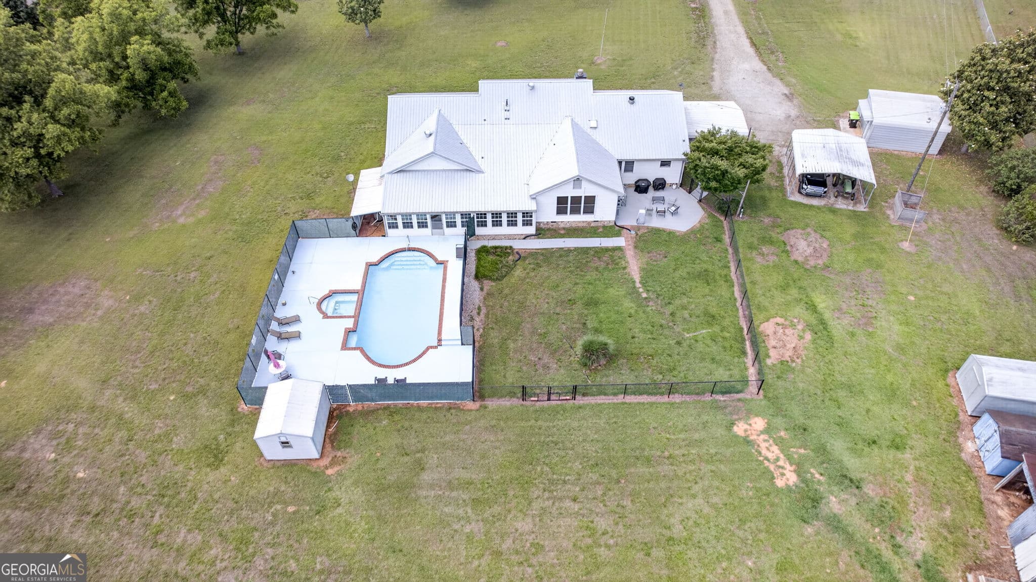 3 bedroom, 2 bathroom, 2,906 sq ft single family residence for sale at 1650 Highway 81, Mcdonough, GA 30253 — photo 7