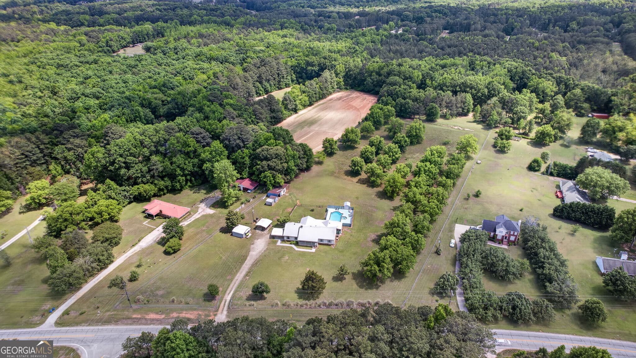 3 bedroom, 2 bathroom, 2,906 sq ft single family residence for sale at 1650 Highway 81, Mcdonough, GA 30253 — photo 3