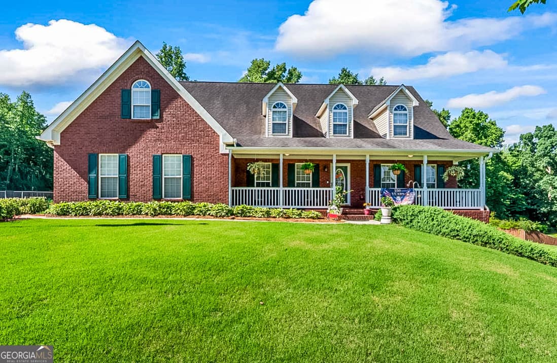 3 bedroom, 3.5 bathroom, 3,422 sq ft single family residence for sale at 2025 Pheasant Run Drive, Mcdonough, GA 30252 — photo 1 of 42