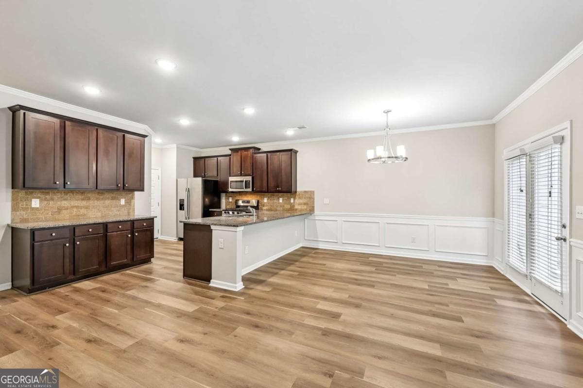 4 bedroom, 2.5 bathroom, 1,942 sq ft townhouse for sale at 2523 Shetley Creek Drive, Norcross, GA 30071 — photo 8