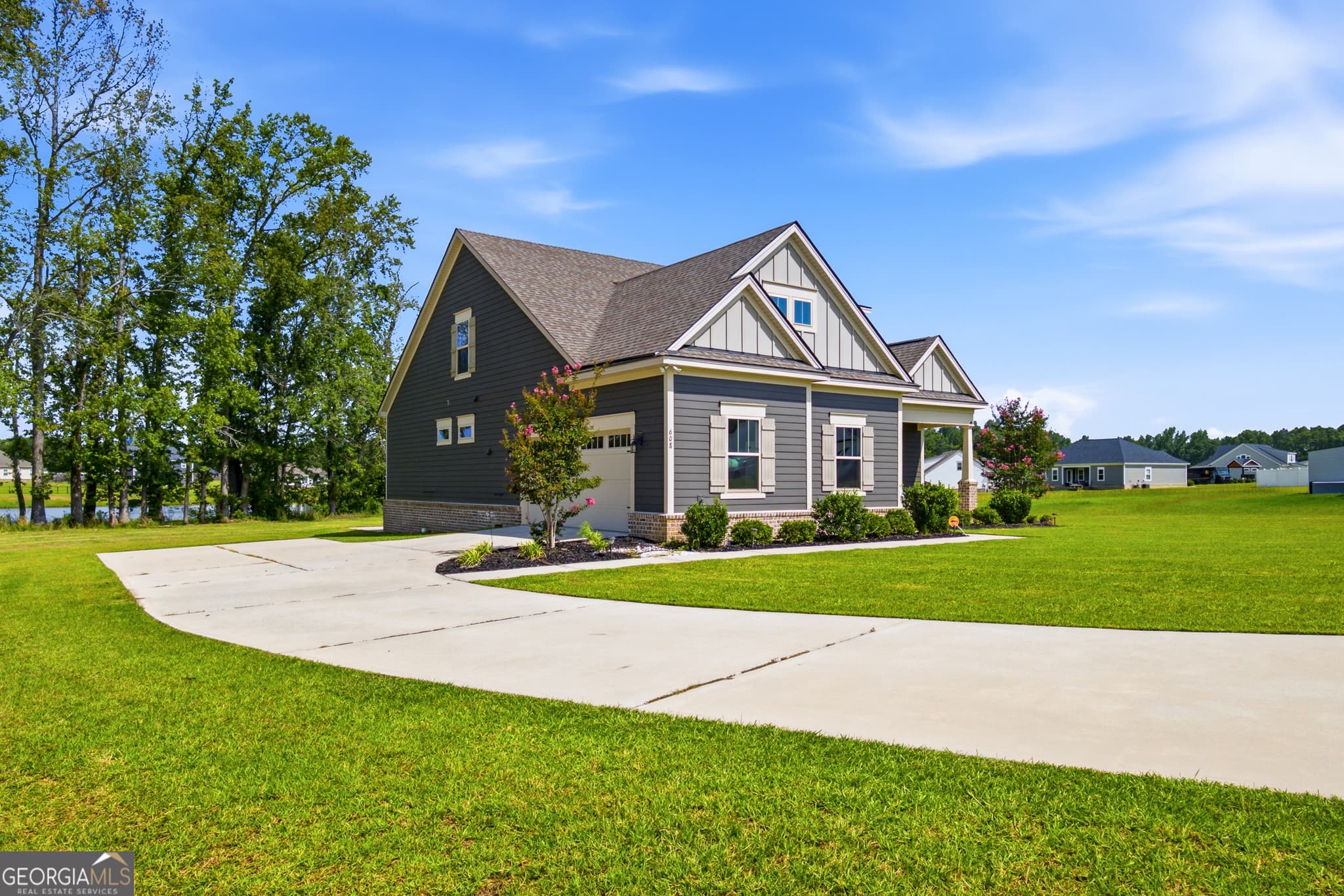 3 bedroom, 2.5 bathroom, 2,562 sq ft single family residence for sale at 608 Bridle Run, Statesboro, GA 30458 — photo 4