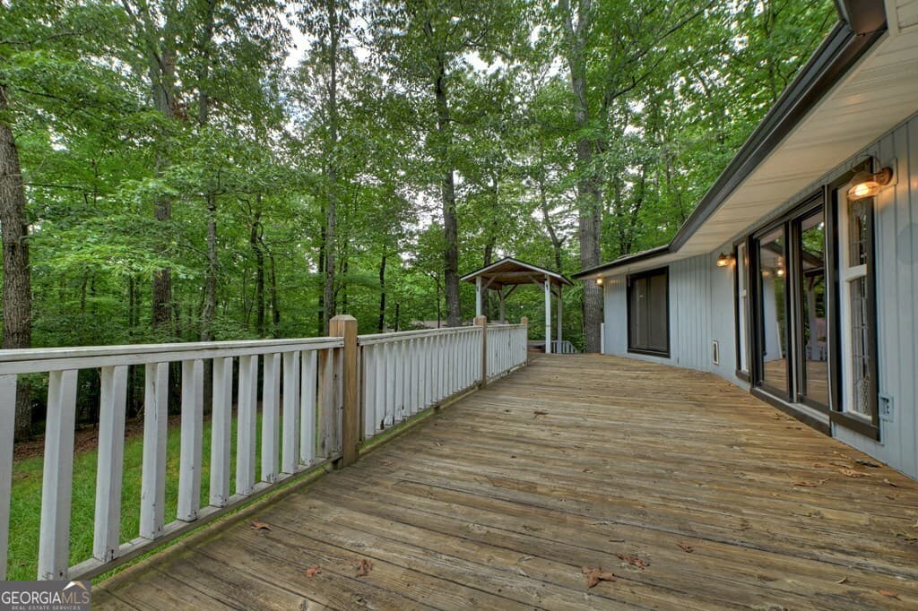 2 bedroom, 2 bathroom, 1,211 sq ft single family residence for sale at 1076 Riverview Drive # 5654, Ellijay, GA 30540 — photo 3