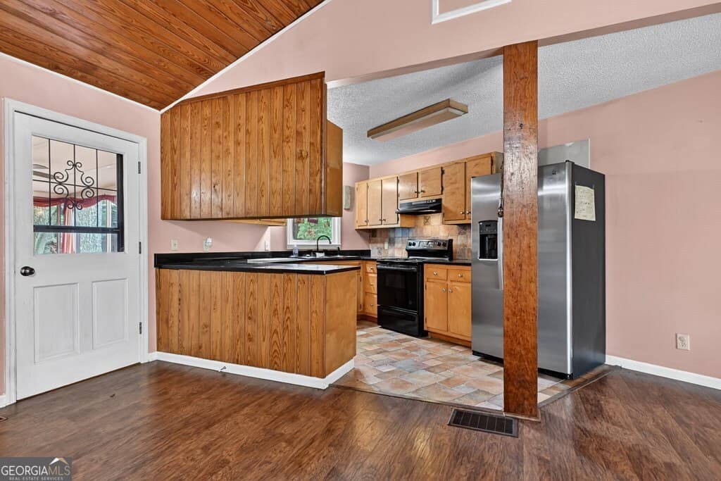 2 bedroom, 2 bathroom, 1,211 sq ft single family residence for sale at 1076 Riverview Drive # 5654, Ellijay, GA 30540 — photo 9
