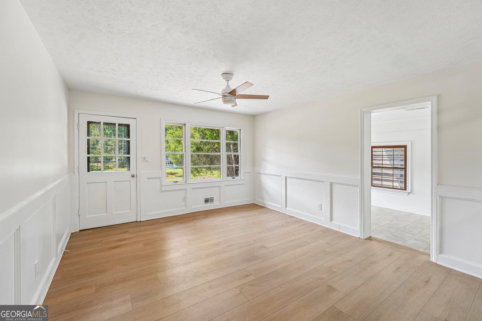 4 bedroom, 2.5 bathroom, 2,191 sq ft single family residence for sale at 3354 Clay Road, Austell, GA 30106 — photo 4