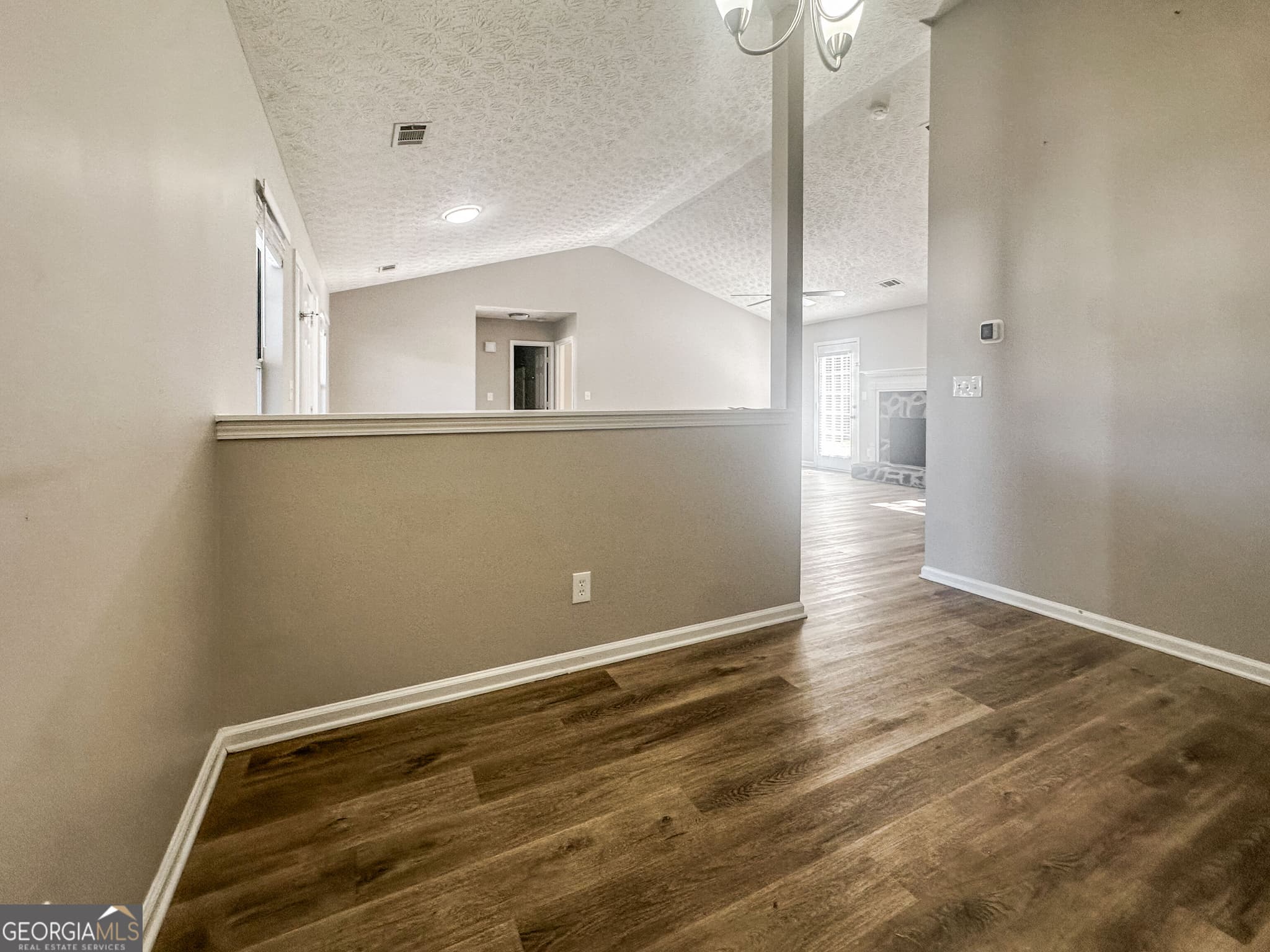 3 bedroom, 2 bathroom, 2,762 sq ft single family residence for rent at 151 Players Circle, Fayetteville, GA 30215 for $1,955 a month — photo 5