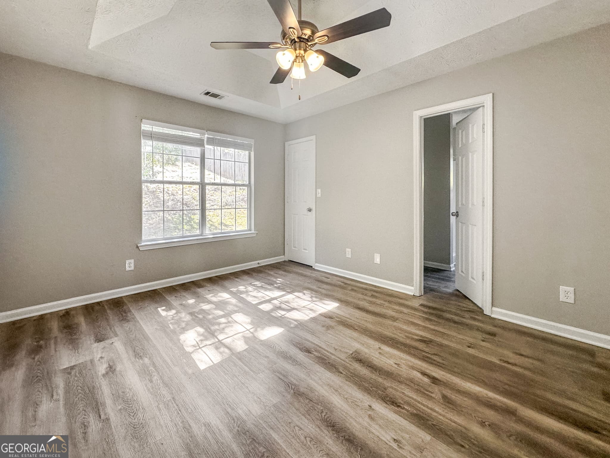 3 bedroom, 2 bathroom, 2,762 sq ft single family residence for rent at 151 Players Circle, Fayetteville, GA 30215 for $1,955 a month — photo 9