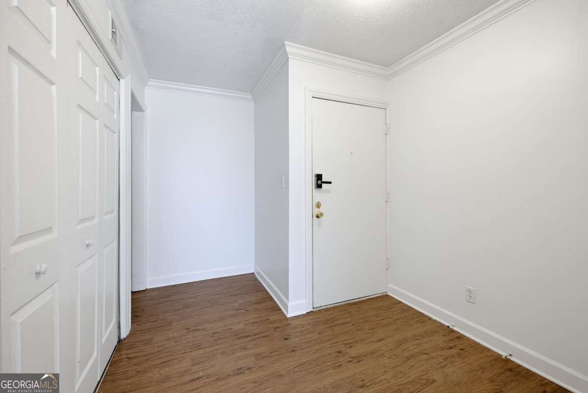 2 bedroom, 2 bathroom, 1,301 sq ft condominium for sale at 3212 Henderson Mill Road 2, Atlanta, GA 30341 — photo 5