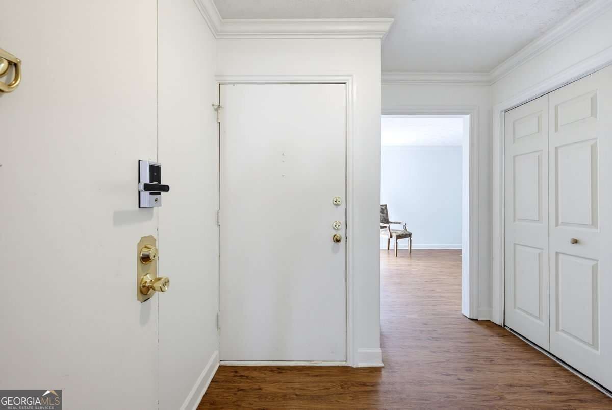 2 bedroom, 2 bathroom, 1,301 sq ft condominium for sale at 3212 Henderson Mill Road 2, Atlanta, GA 30341 — photo 4