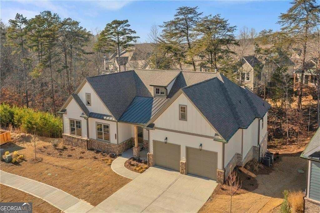 4 bedroom, 3.5 bathroom, 3,016 sq ft single family residence for sale at 7114 Nightfall Lane, Gainesville, GA 30506 — photo 2