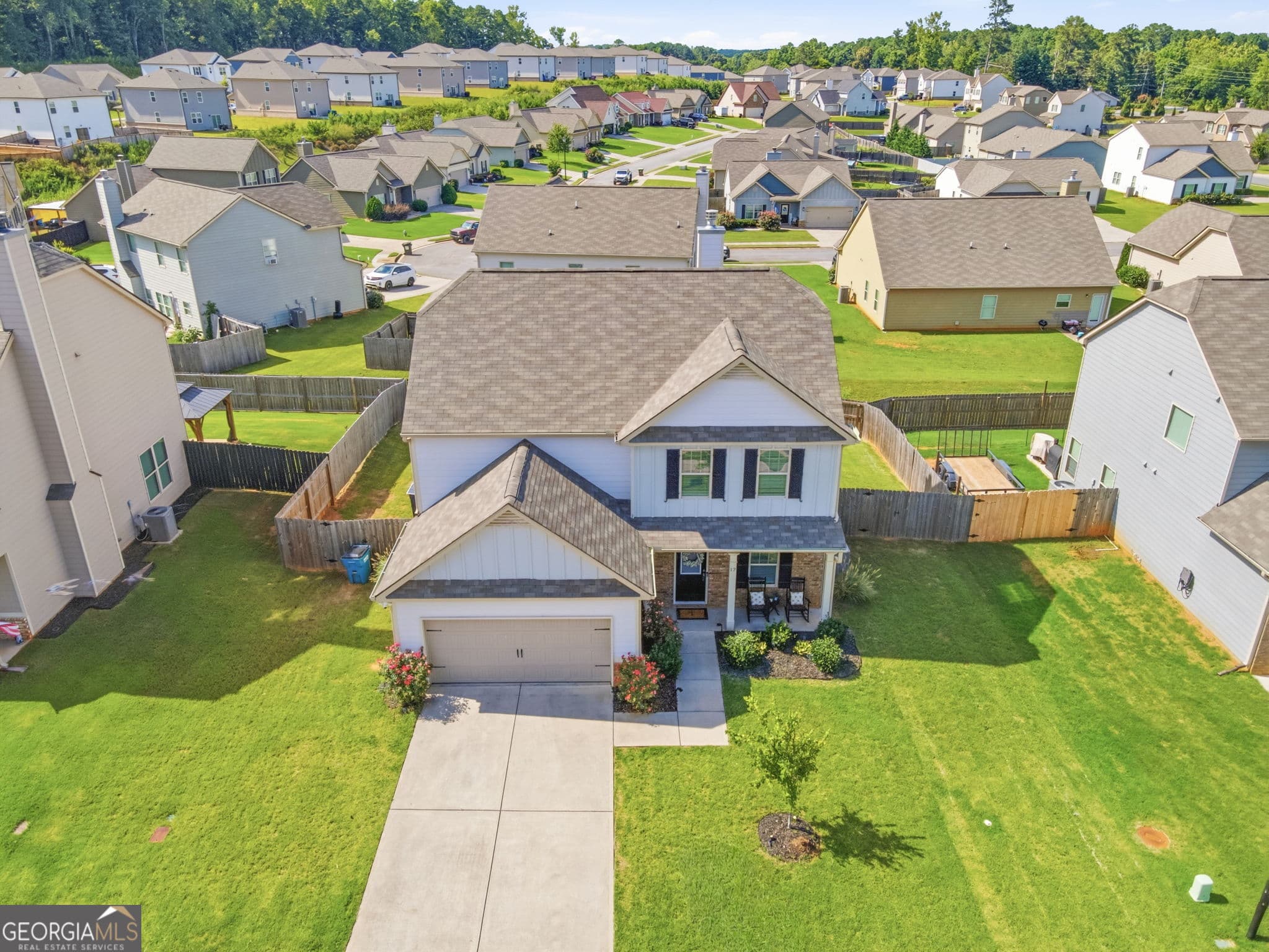 4 bedroom, 2.5 bathroom, 1,940 sq ft single family residence for sale at 17 Belfield Court, Adairsville, GA 30103 — photo 2