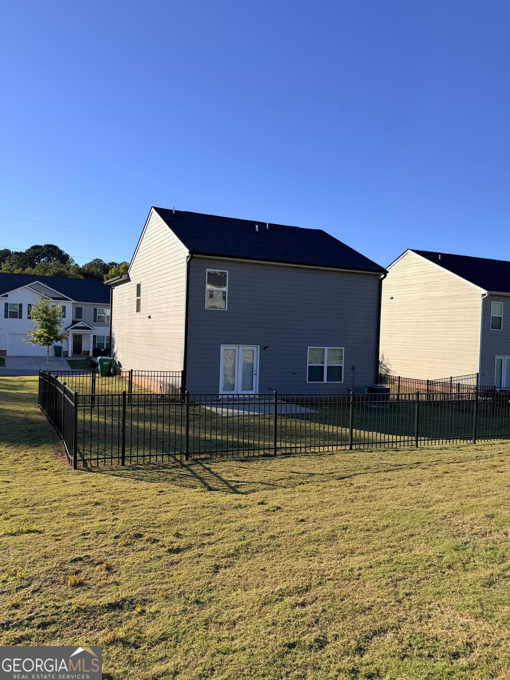 4 bedroom, 2.5 bathroom, 1,929 sq ft single family residence for rent at 72 Tidewater Drive 72, Statham, GA 30666 for $2,299 a month — photo 3