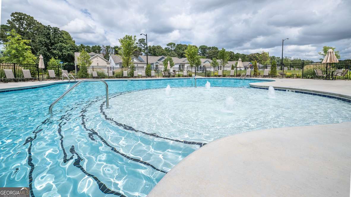 3 bedroom, 2.5 bathroom, 2,125 sq ft townhouse for sale at 4902 BALSA Point 175, Acworth, GA 30101 — photo 2