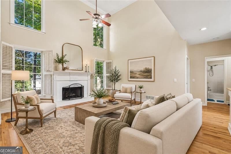 6 bedroom, 5 bathroom, 4,629 sq ft single family residence for sale at 4104 Hooch River Trail, Suwanee, GA 30024 — photo 3
