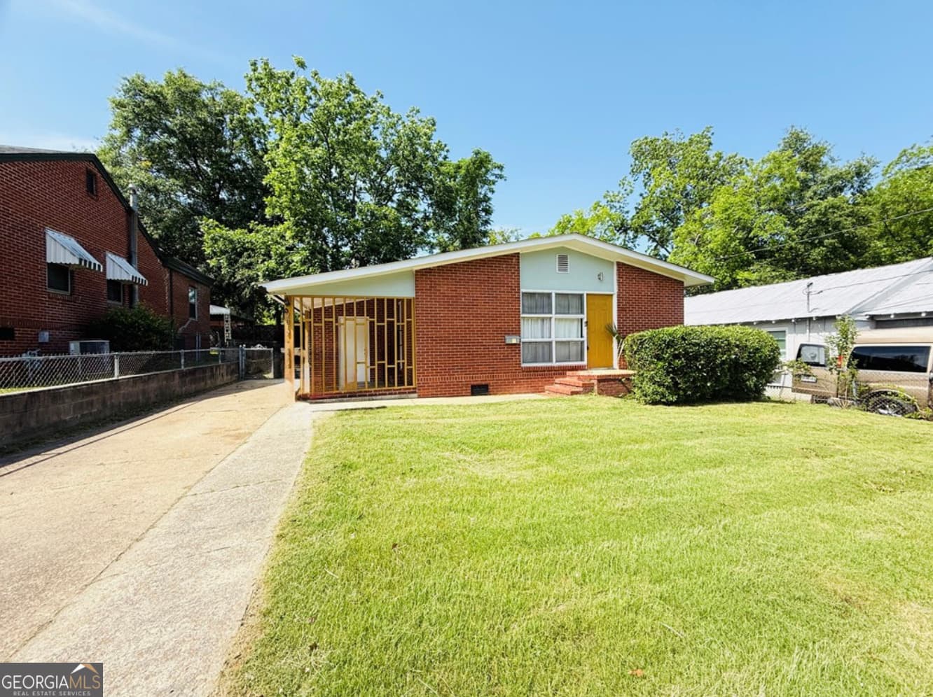 4 bedroom, 2 bathroom, 1,331 sq ft single family residence for sale at 2817 Hood Street, Columbus, GA 31906 — photo 2