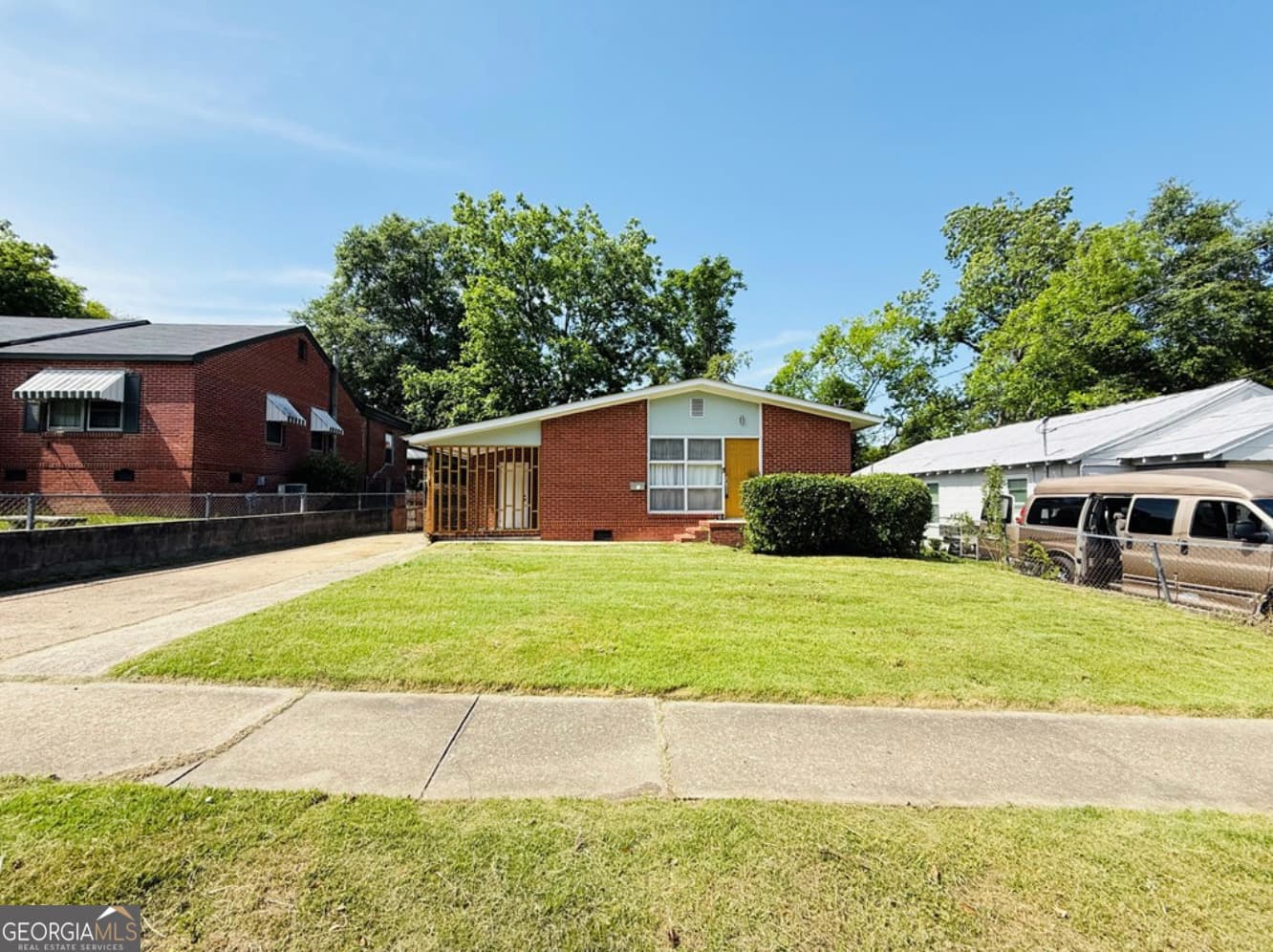 4 bedroom, 2 bathroom, 1,331 sq ft single family residence for sale at 2817 Hood Street, Columbus, GA 31906 — photo 3
