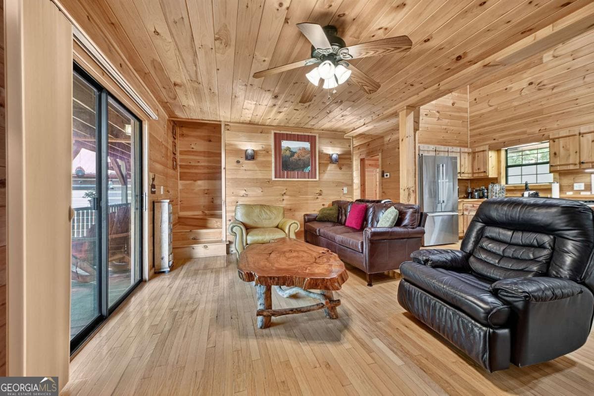 3 bedroom, 2 bathroom, 2,448 sq ft cabin,single family residence for sale at 214 Ethan Wilson Way, Morganton, GA 30560 — photo 10