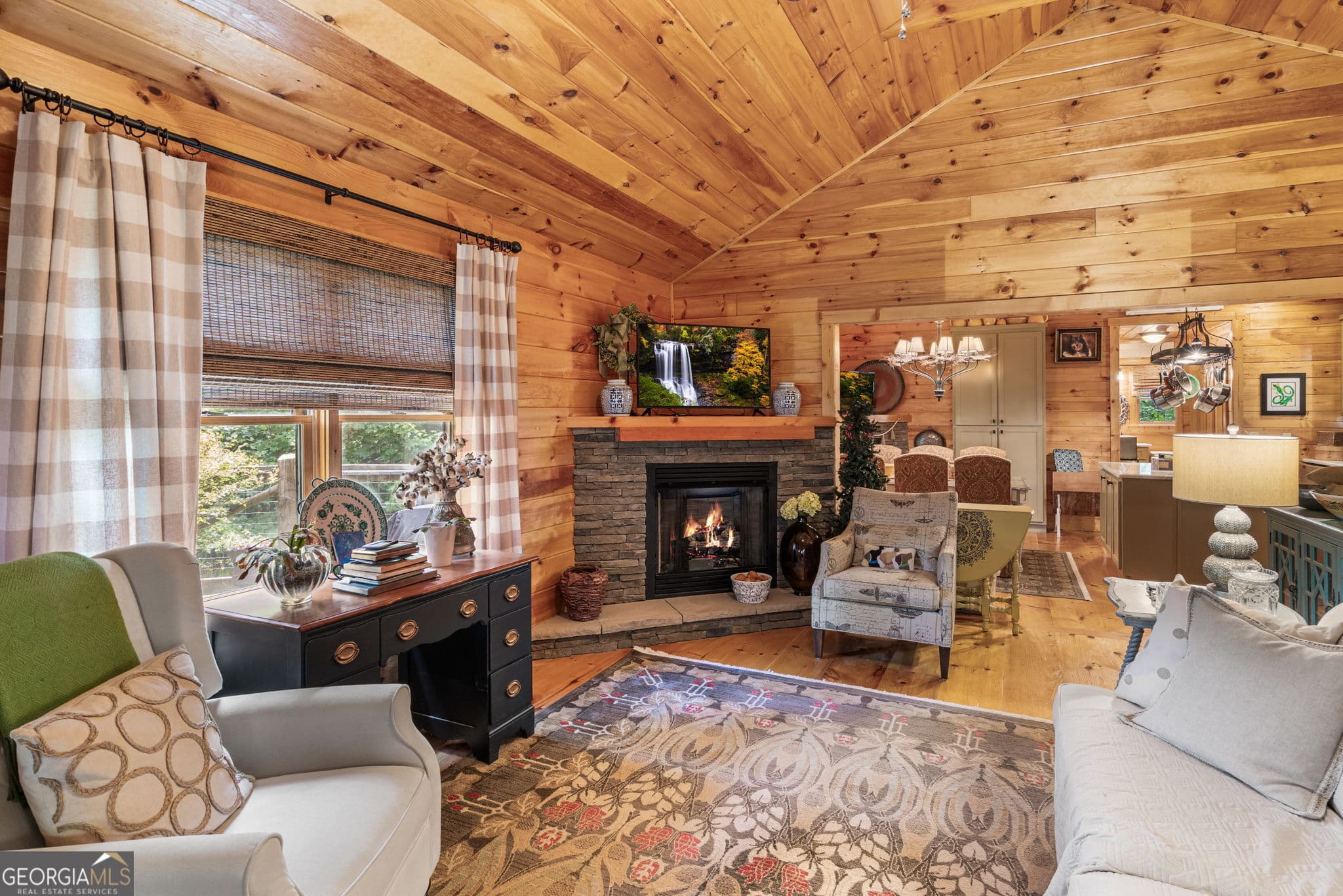 1 bedroom, 1 bathroom cabin,single family residence for sale at 75 Woodridge Trail, Murphy, NC 28906 — photo 2