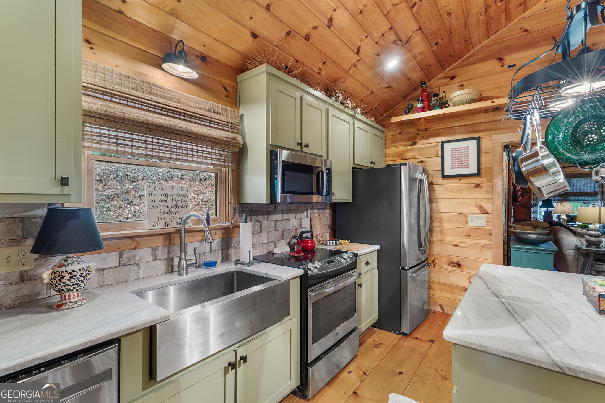 1 bedroom, 1 bathroom cabin,single family residence for sale at 75 Woodridge Trail, Murphy, NC 28906 — photo 6