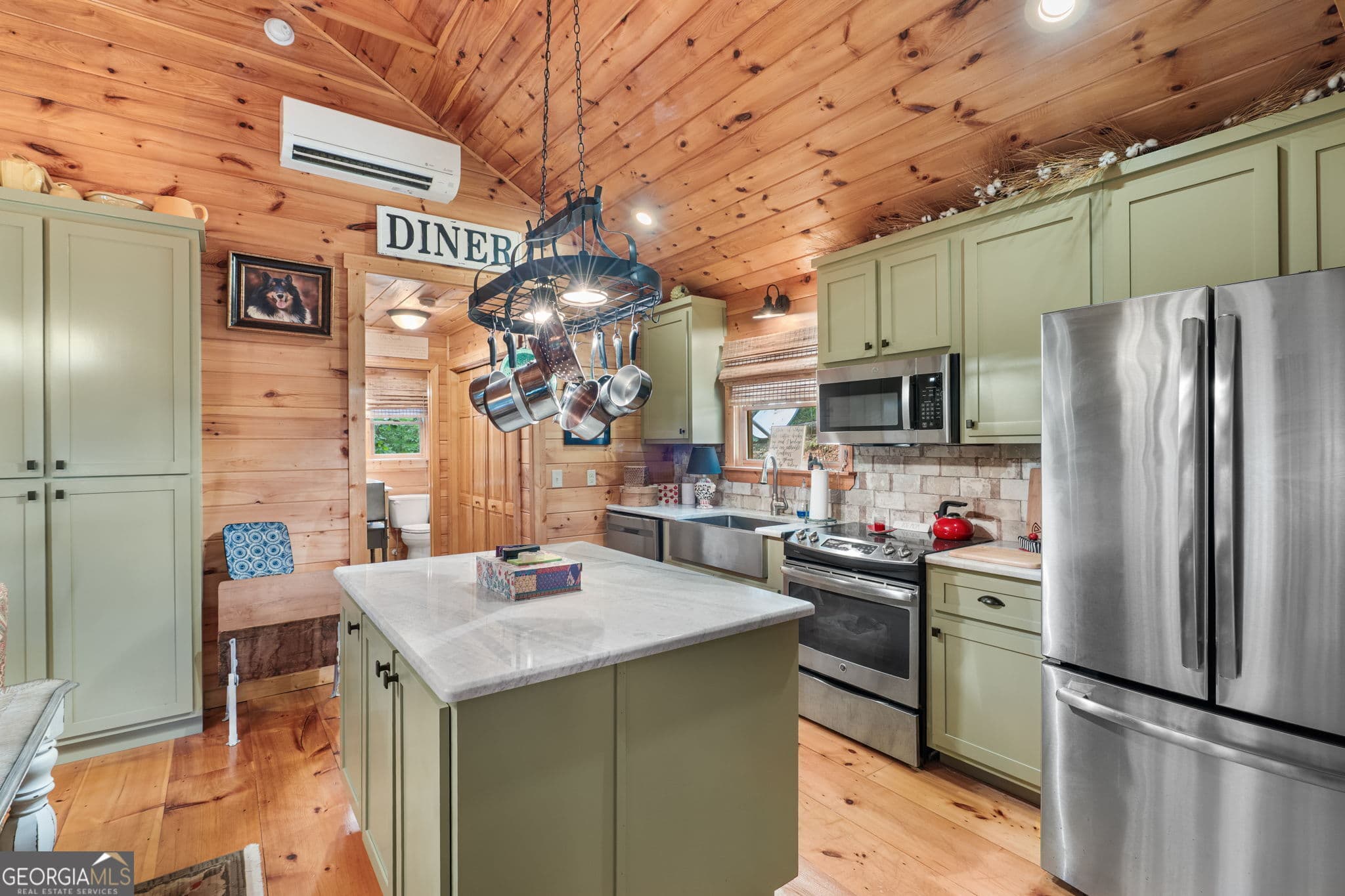 1 bedroom, 1 bathroom cabin,single family residence for sale at 75 Woodridge Trail, Murphy, NC 28906 — photo 7