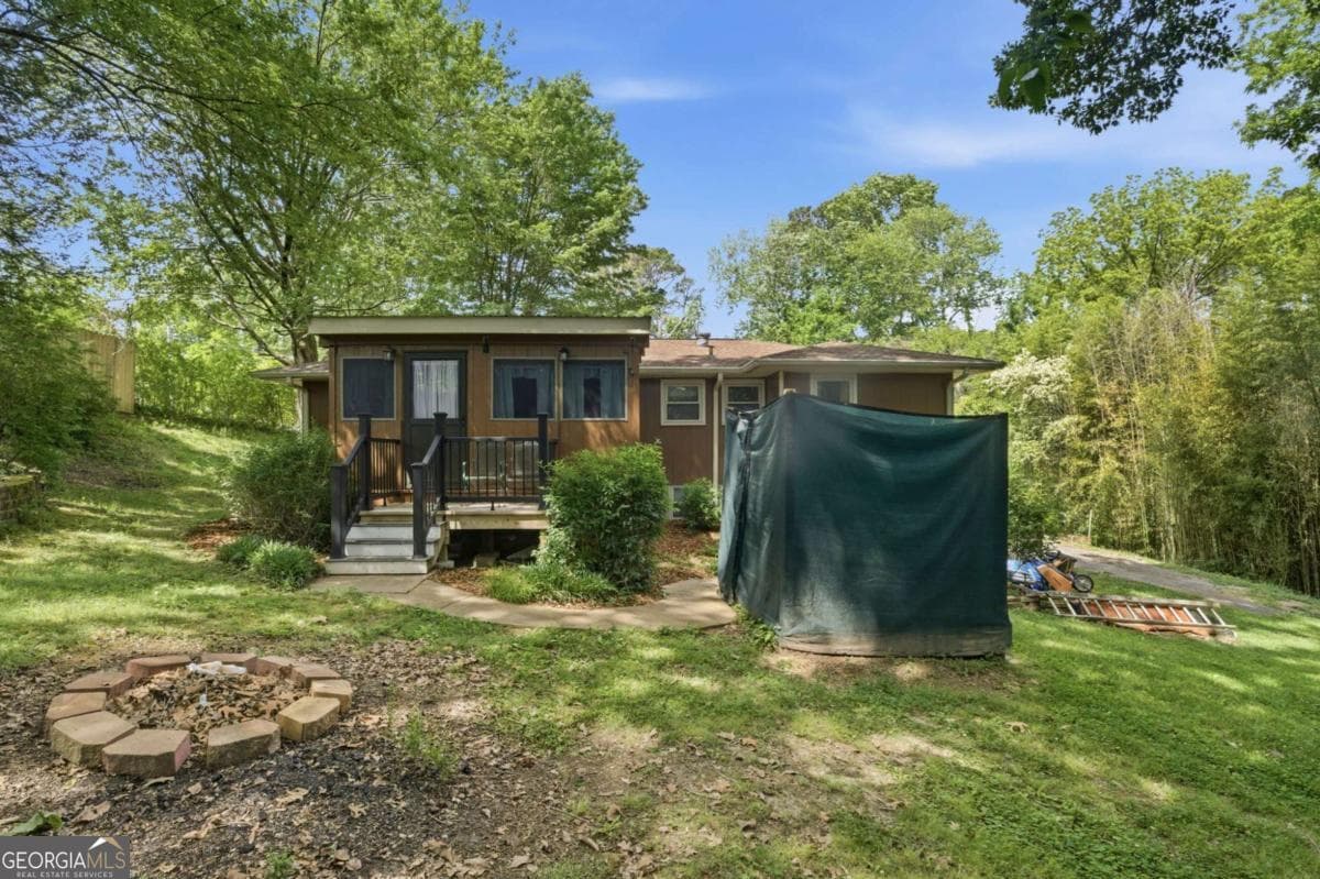 3 bedroom, 2 bathroom single family residence for sale at 1004 W Lewis Street, Rossville, GA 30741 — photo 5