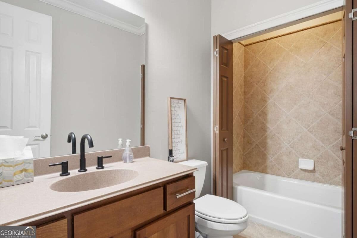 3 bedroom, 4.5 bathroom, 4,312 sq ft townhouse for sale at 4397 Bridgehaven Drive 7, Smyrna, GA 30080 — photo 6