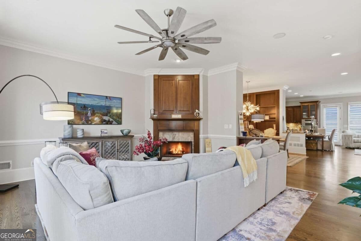 3 bedroom, 4.5 bathroom, 4,312 sq ft townhouse for sale at 4397 Bridgehaven Drive 7, Smyrna, GA 30080 — photo 9