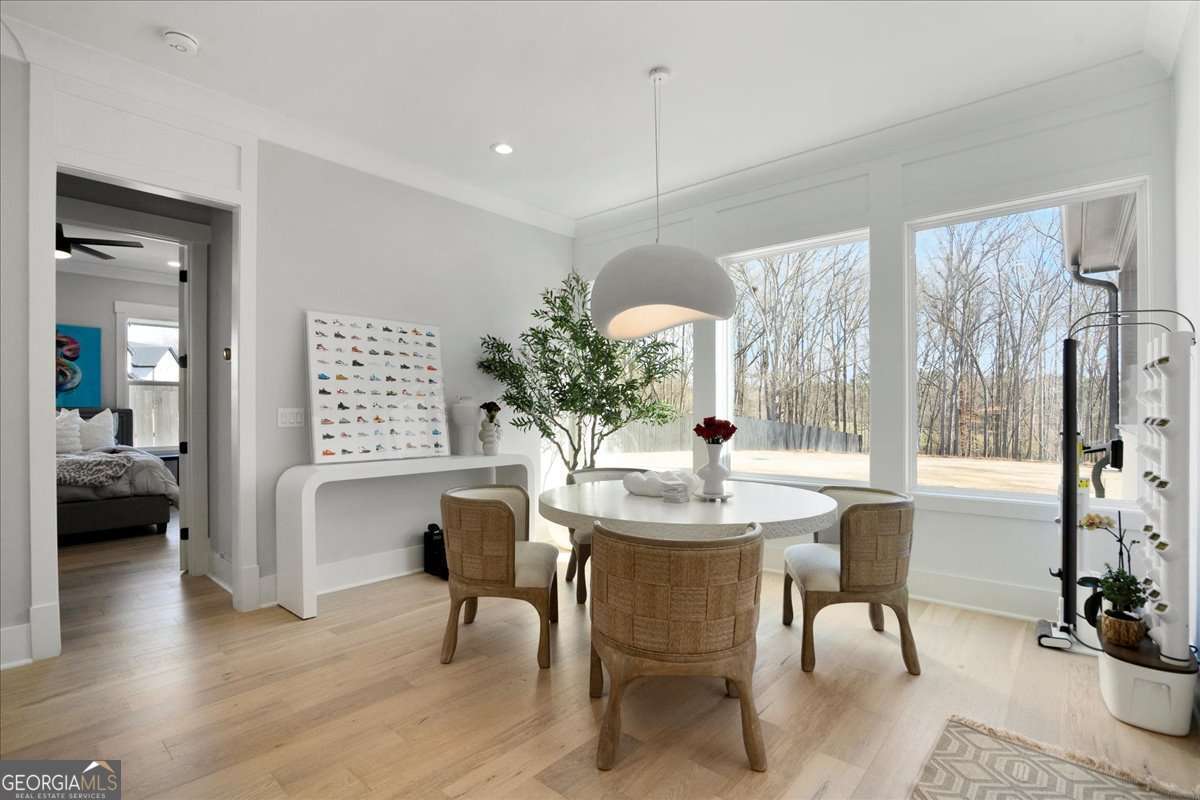 5 bedroom, 4.5 bathroom, 5,961 sq ft single family residence for sale at 1017 Fleeman Road, Hoschton, GA 30548 — photo 5