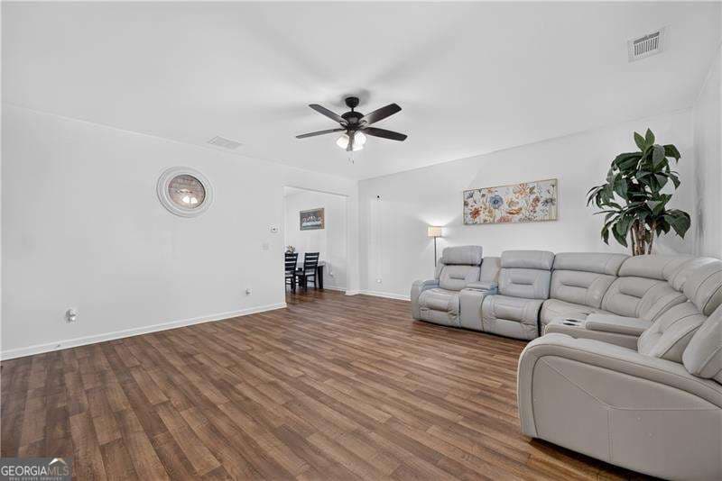 4 bedroom, 2.5 bathroom, 1,596 sq ft single family residence for sale at 707 Nonsuch Court, Winder, GA 30680 — photo 8