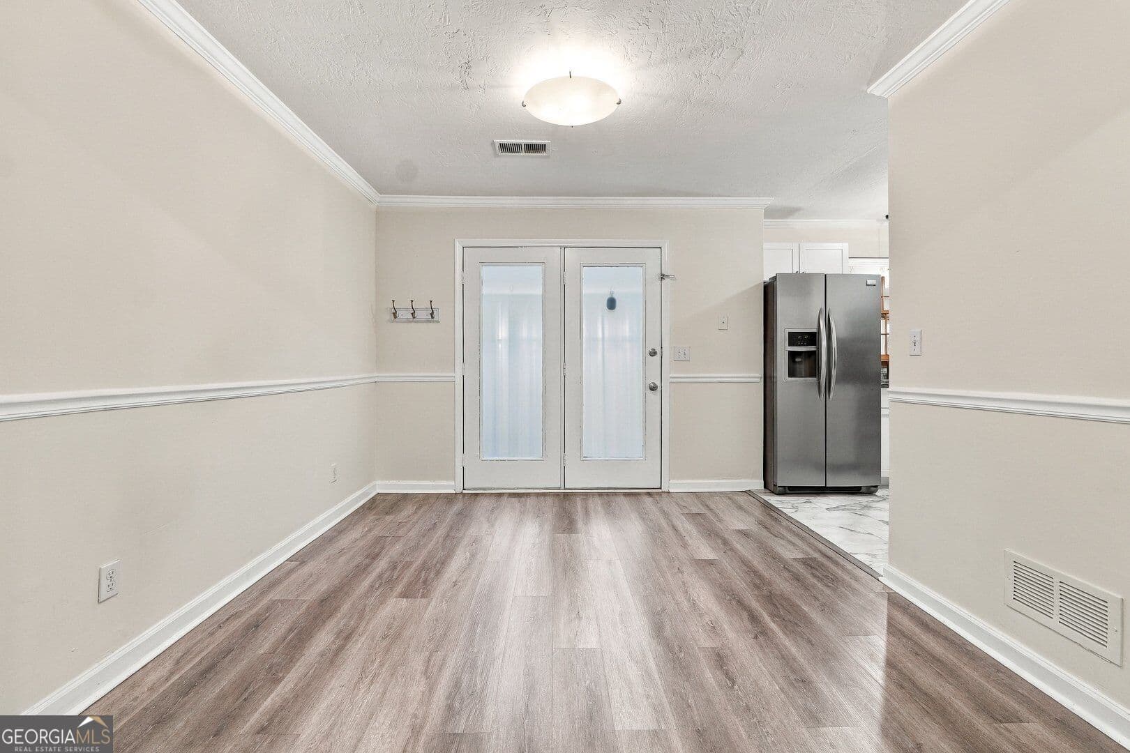2 bedroom, 2.5 bathroom, 1,240 sq ft townhouse for sale at 220 Chads Ford Way, Roswell, GA 30076 — photo 7