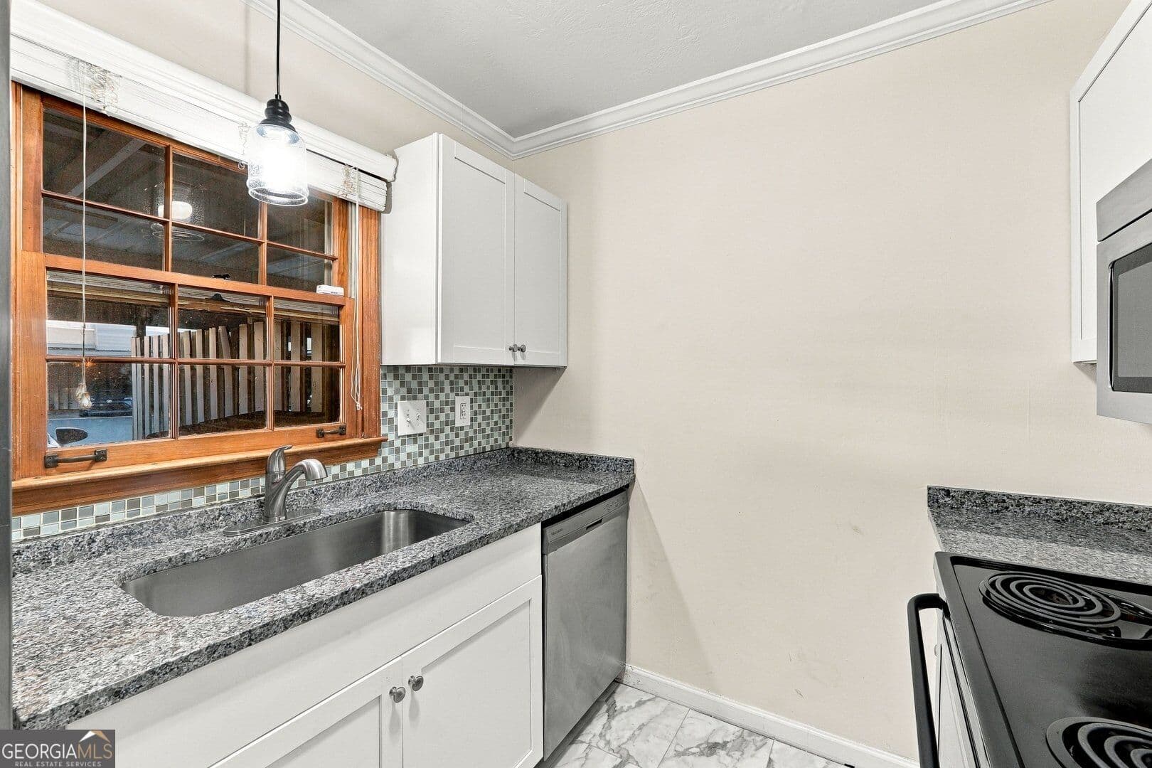 2 bedroom, 2.5 bathroom, 1,240 sq ft townhouse for sale at 220 Chads Ford Way, Roswell, GA 30076 — photo 10