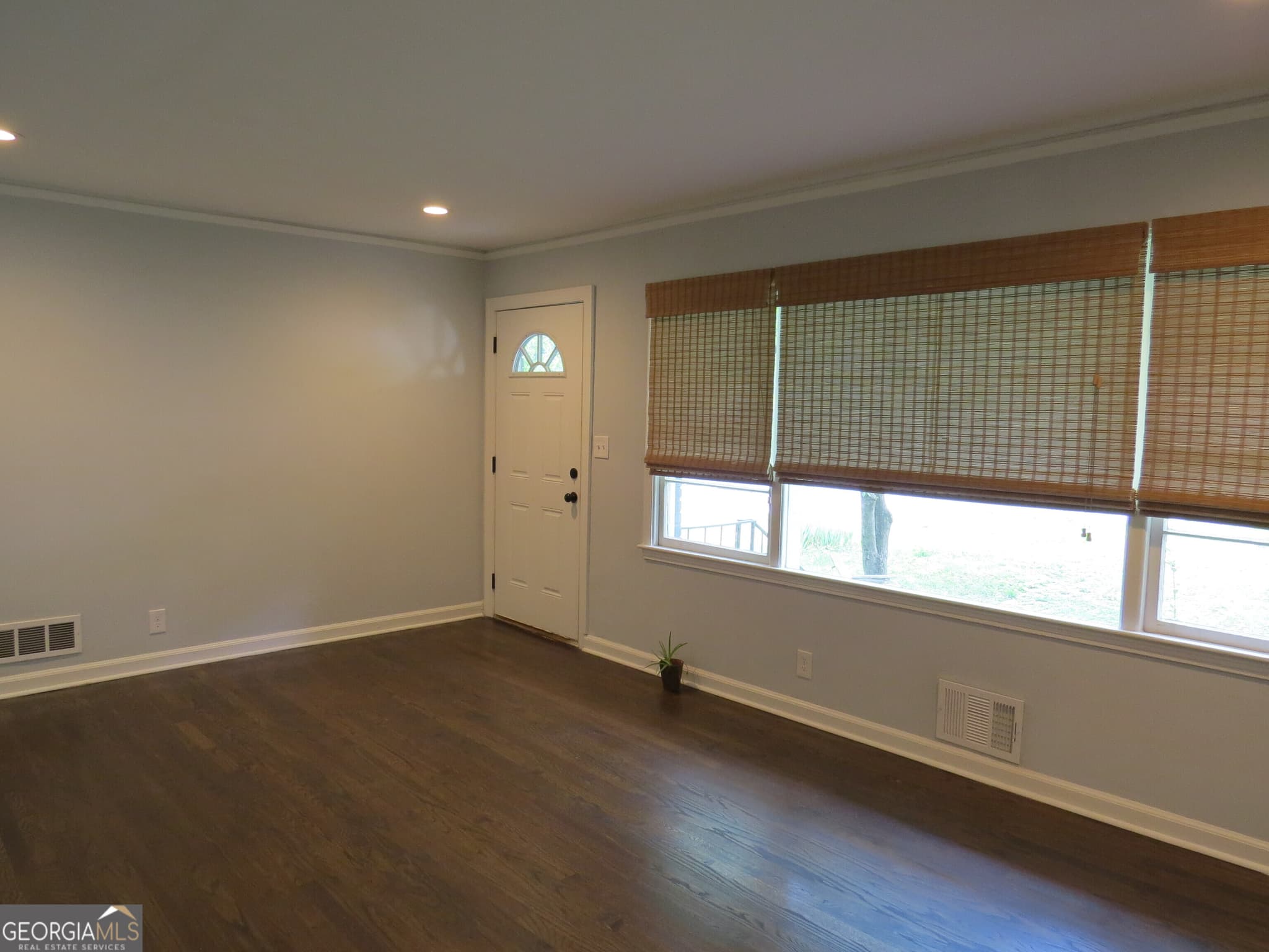 3 bedroom, 2.5 bathroom, 1,570 sq ft single family residence for rent at 1570 Van Epps Street, Atlanta, GA 30316 for $2,775 a month — photo 3