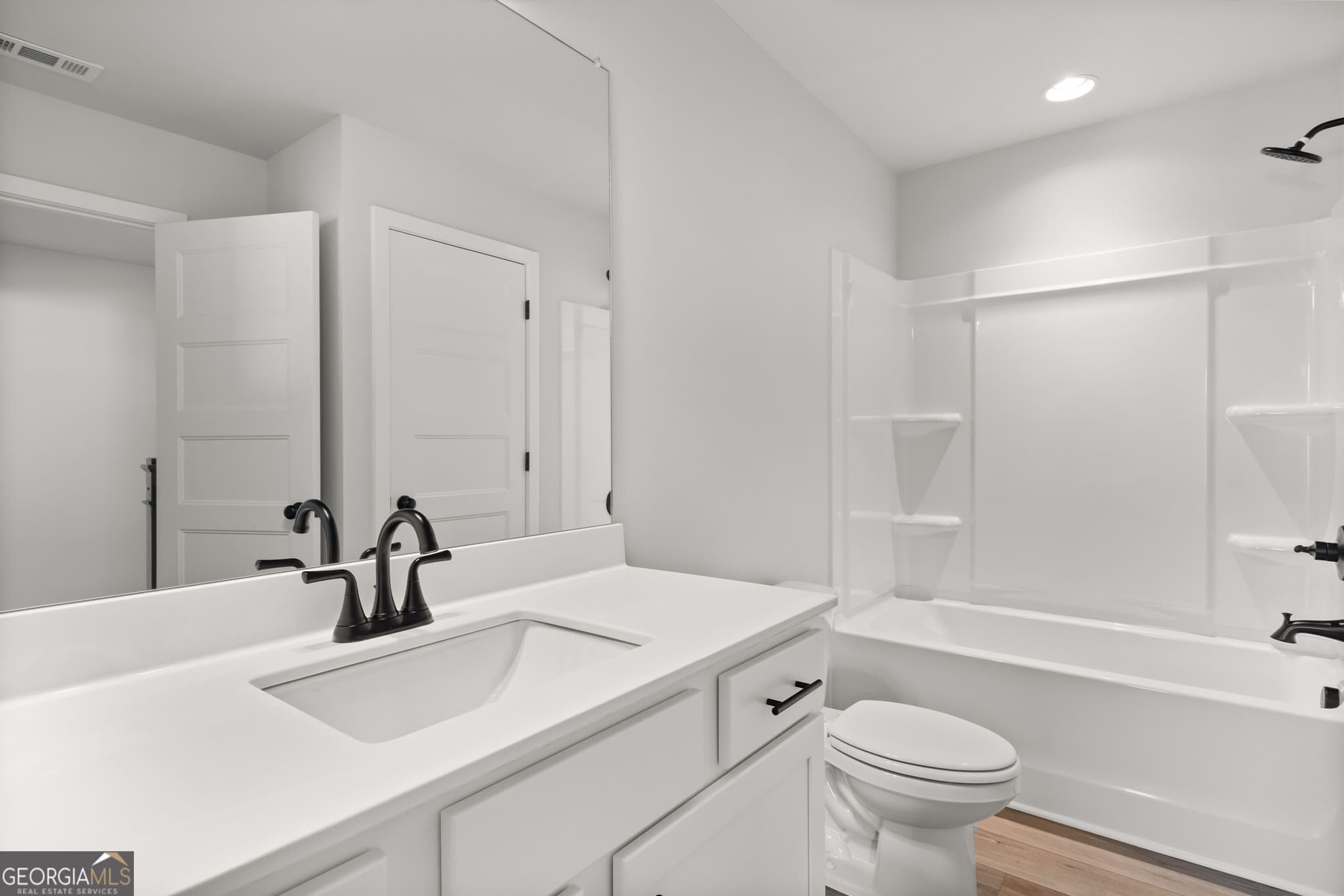 4 bedroom, 3.5 bathroom, 3,121 sq ft single family residence for sale at 279 Rosewood Park Drive, Hoschton, GA 30548 — photo 5