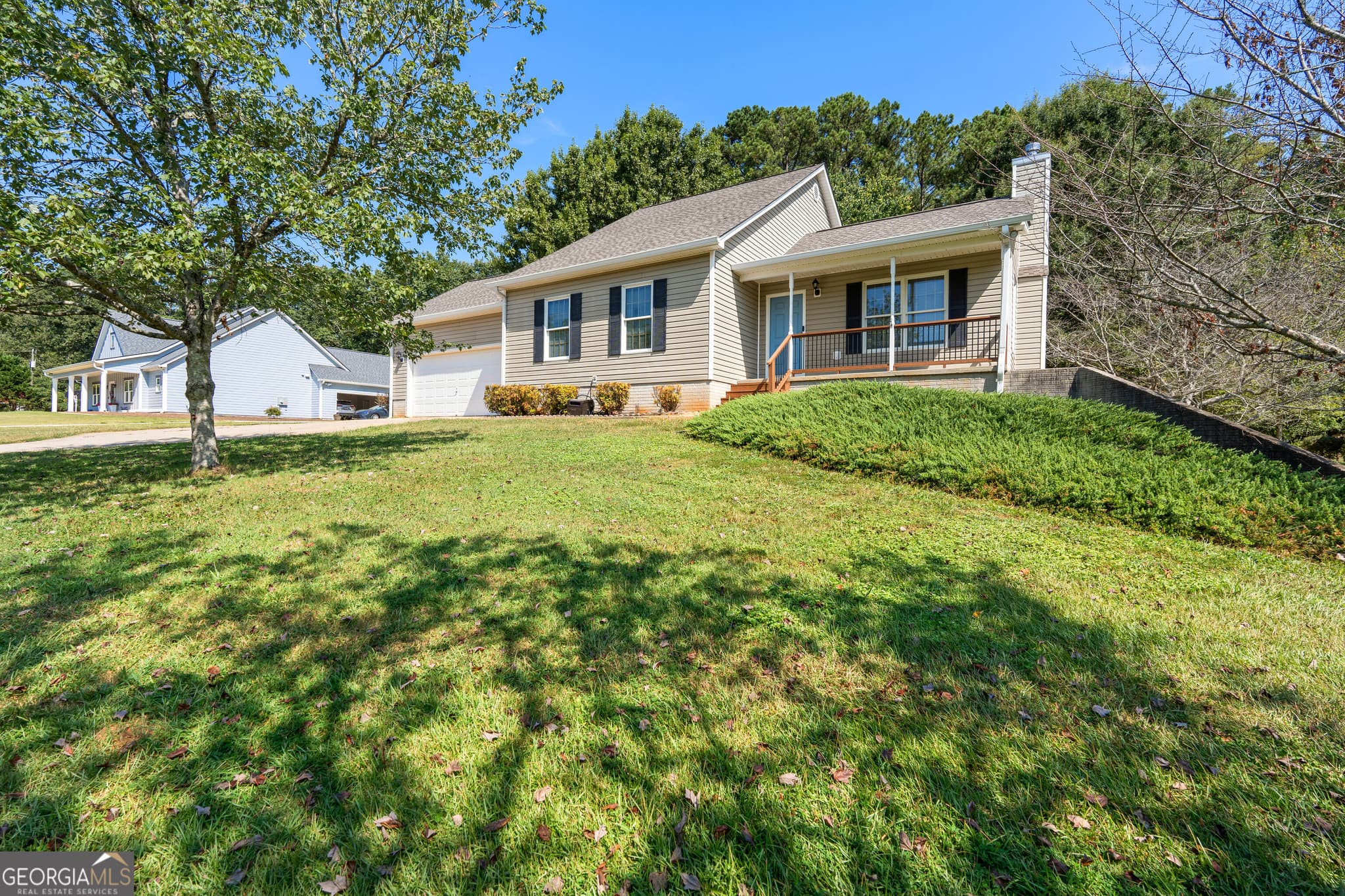 3 bedroom, 2.5 bathroom, 1,930 sq ft single family residence for sale at 178 Major Road, Sharpsburg, GA 30277 — photo 4