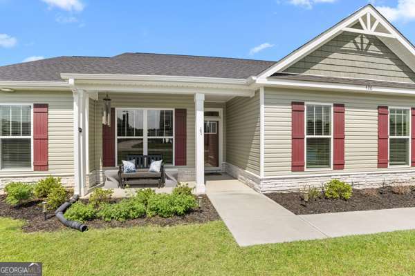 3 bedroom, 2 bathroom, 1,636 sq ft single family residence for sale at 426 Old Whitaker Way, Statesboro, GA 30461 — photo 3
