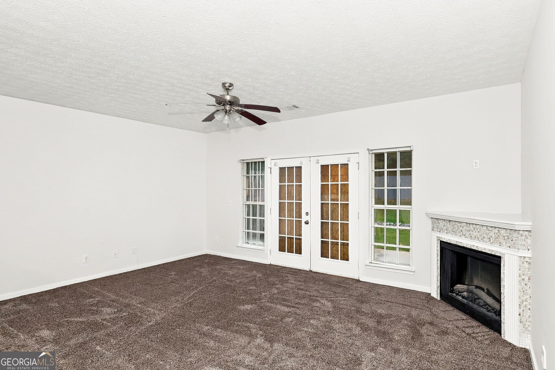 2 bedroom, 2.5 bathroom, 1,485 sq ft condominium for sale at 4370 Stone Gate Way # 97, East Point, GA 30344 — photo 4