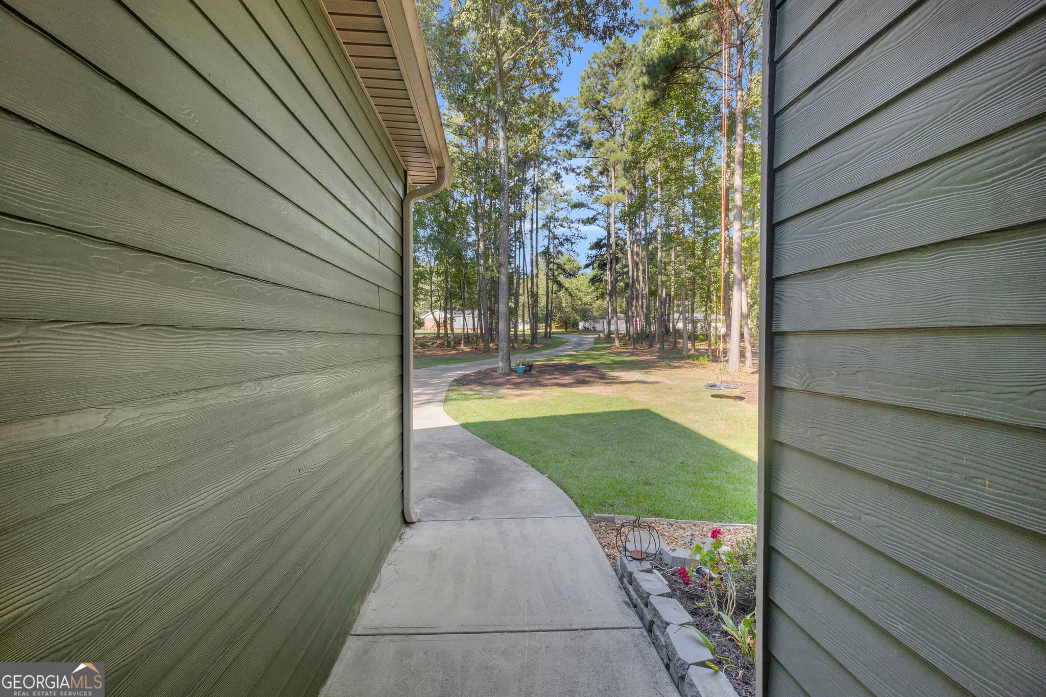 3 bedroom, 2 bathroom, 2,014 sq ft single family residence for sale at 2581 Clarence Odum Road, Monroe, GA 30656 — photo 7