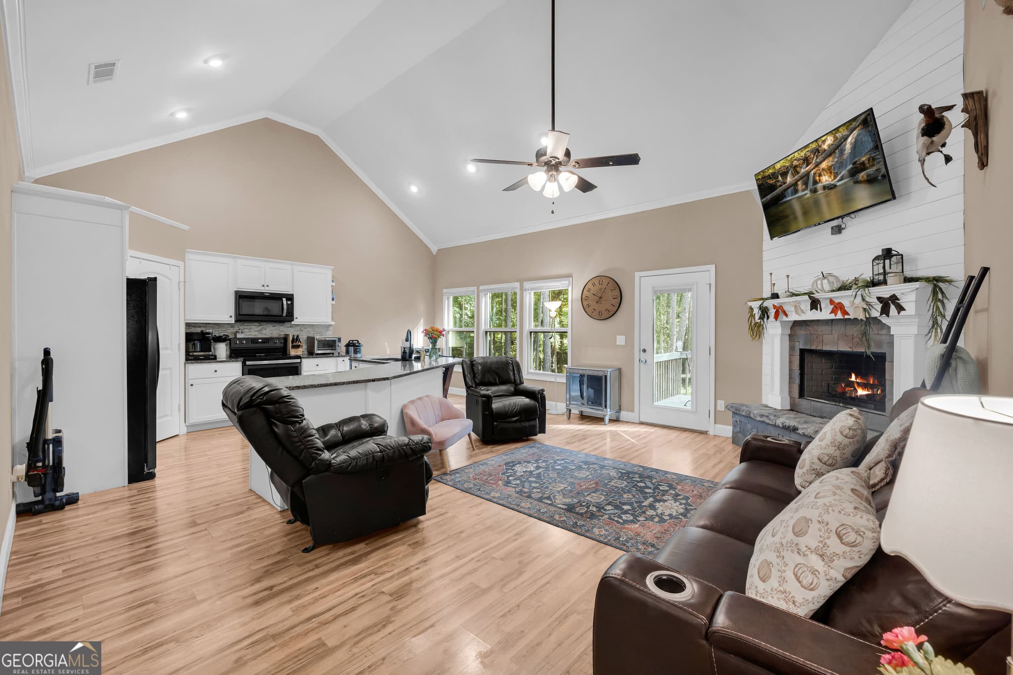 3 bedroom, 2 bathroom, 2,014 sq ft single family residence for sale at 2581 Clarence Odum Road, Monroe, GA 30656 — photo 3