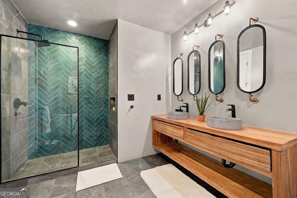 2 bedroom, 2 bathroom, 1,242 sq ft loft,condominium for sale at 747 Ralph McGill Boulevard 312, Atlanta, GA 30312 — photo 9