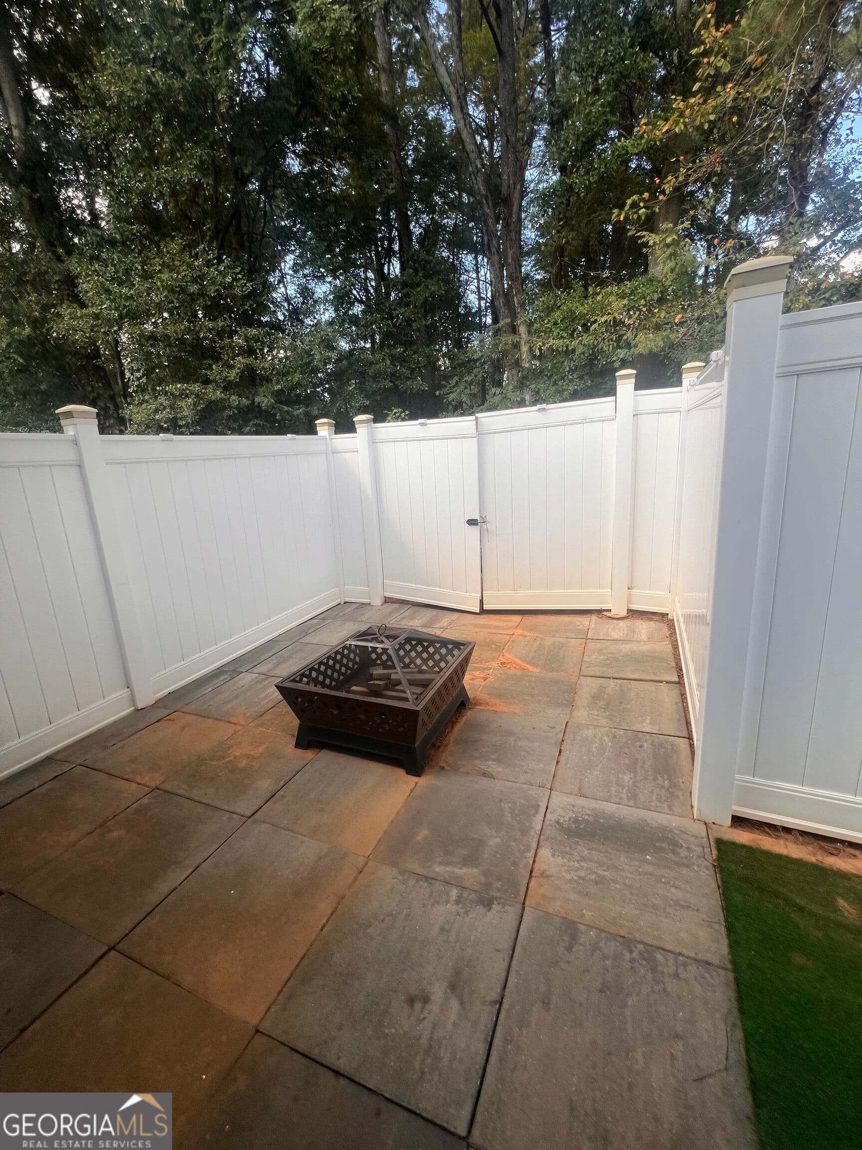 2 bedroom, 1.5 bathroom, 1,000 sq ft townhouse for sale at 1625 Conley Road 76, Conley, GA 30288 — photo 3