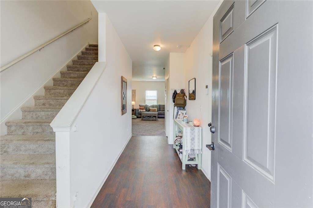 4 bedroom, 2.5 bathroom, 1,987 sq ft single family residence for sale at 331 Merigold Way, Pendergrass, GA 30567 — photo 3