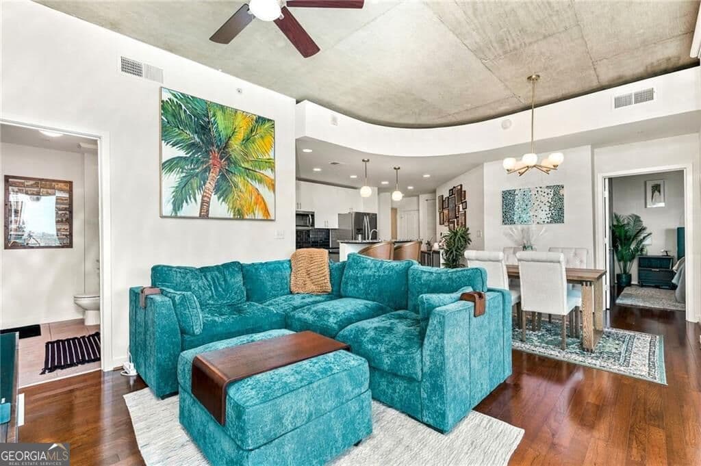 2 bedroom, 2 bathroom, 1,193 sq ft condominium for sale at 860 Peachtree Street 2317, Atlanta, GA 30308 — photo 2