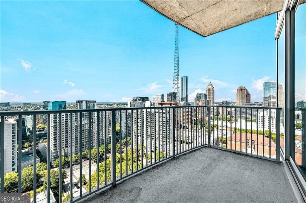 2 bedroom, 2 bathroom, 1,193 sq ft condominium for sale at 860 Peachtree Street 2317, Atlanta, GA 30308 — photo 3